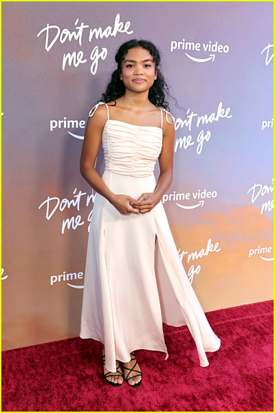 Mia Isaac at the Don't Make Me Go premiere