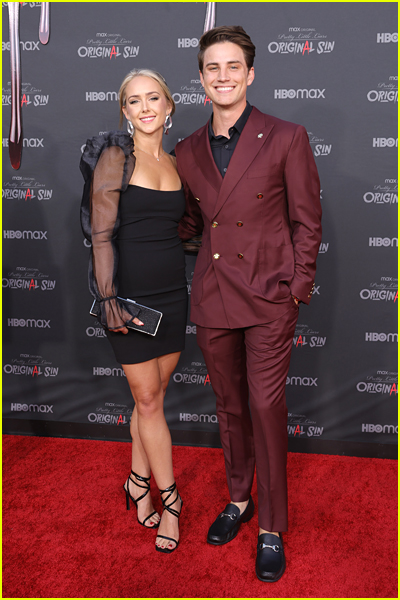 Carson Rowland and wife Maris at the PLL: Original Sin premiere
