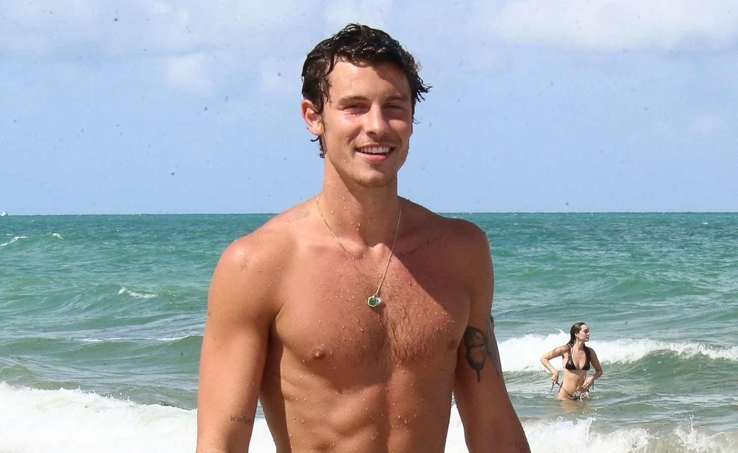 Shawn Mendes Spotted Shirtless At The Beach Ahead Of 24th Birthday ...