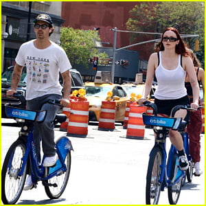 Joe Jonas Is Back in NYC After Mexico Shows, Goes Biking with Sophie Turner