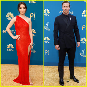 Dopesick's Kaitlyn Dever & Will Poulter Step Out For Emmy Awards 2022