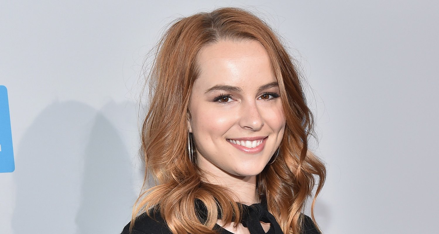 Bridgit Mendler Returns To Twitter Teases News Coming Bridgit   Bridgit Return 