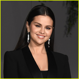 Selena Gomez Was Spotted Hanging Out with These Celebs Again - See the Pics!
