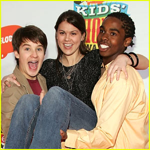 Devon Werkheiser, Lindsey Shaw & Daniel Curtis Lee Reunite for 'Ned's  Declassified' Podcast | Daniel Curtis Lee, Devon Werkheiser, Lindsey Shaw,  Ned's Declassified | Just Jared Jr.