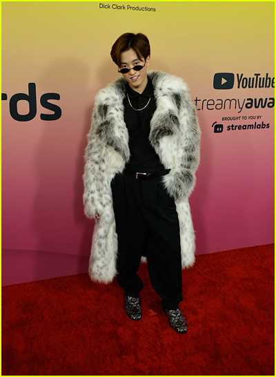 Alan Chikin Chow at the Streamy Awards 2022