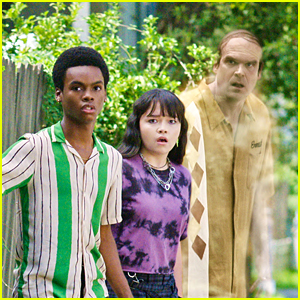 Jahi Winston & Isabella Russo Star In 'We Have a Ghost' Trailer with David Harbour - Watch Now!
