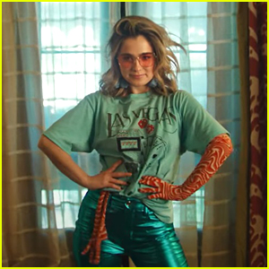 Haley Lu Richardson Preps for a Vegas Girls Night Out in Jonas Brothers' 'Wings' Music Video - Watch Now!