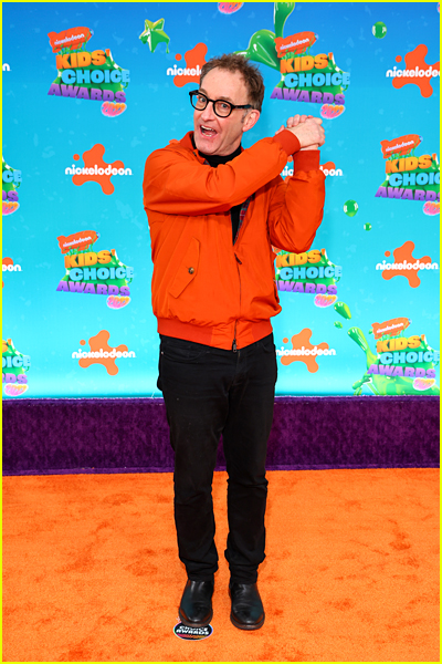 Tom kenny on the Kids' Choice Awards Orange Carpet