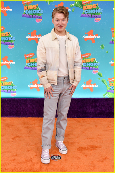 Joe Serafini on the Kids' Choice Awards Orange Carpet