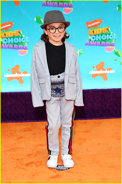 Boss Baby Brody on the Kids' Choice Awards Orange Carpet