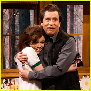 Jenna Ortega Reunites With ‘Wednesday’ Co-Star Fred Armisen For ‘SNL ...