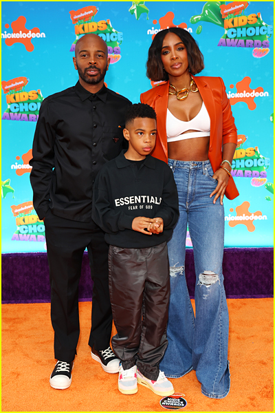 Kelly Rowland on the Kids' Choice Awards Orange Carpet