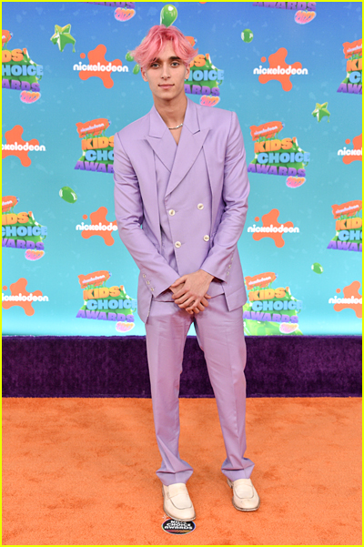 Josh Richards on the Kids' Choice Awards Orange Carpet