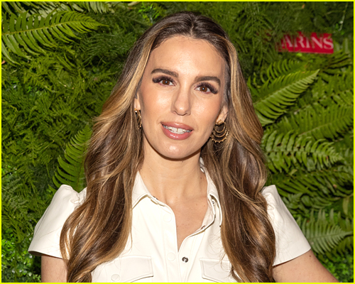 Christy Carlson Romano has been on Broadway