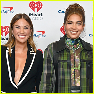 Hayley Kiyoko Serenades Girlfriend Becca Tilley with 'Pretty Girl' On Tour - Watch!