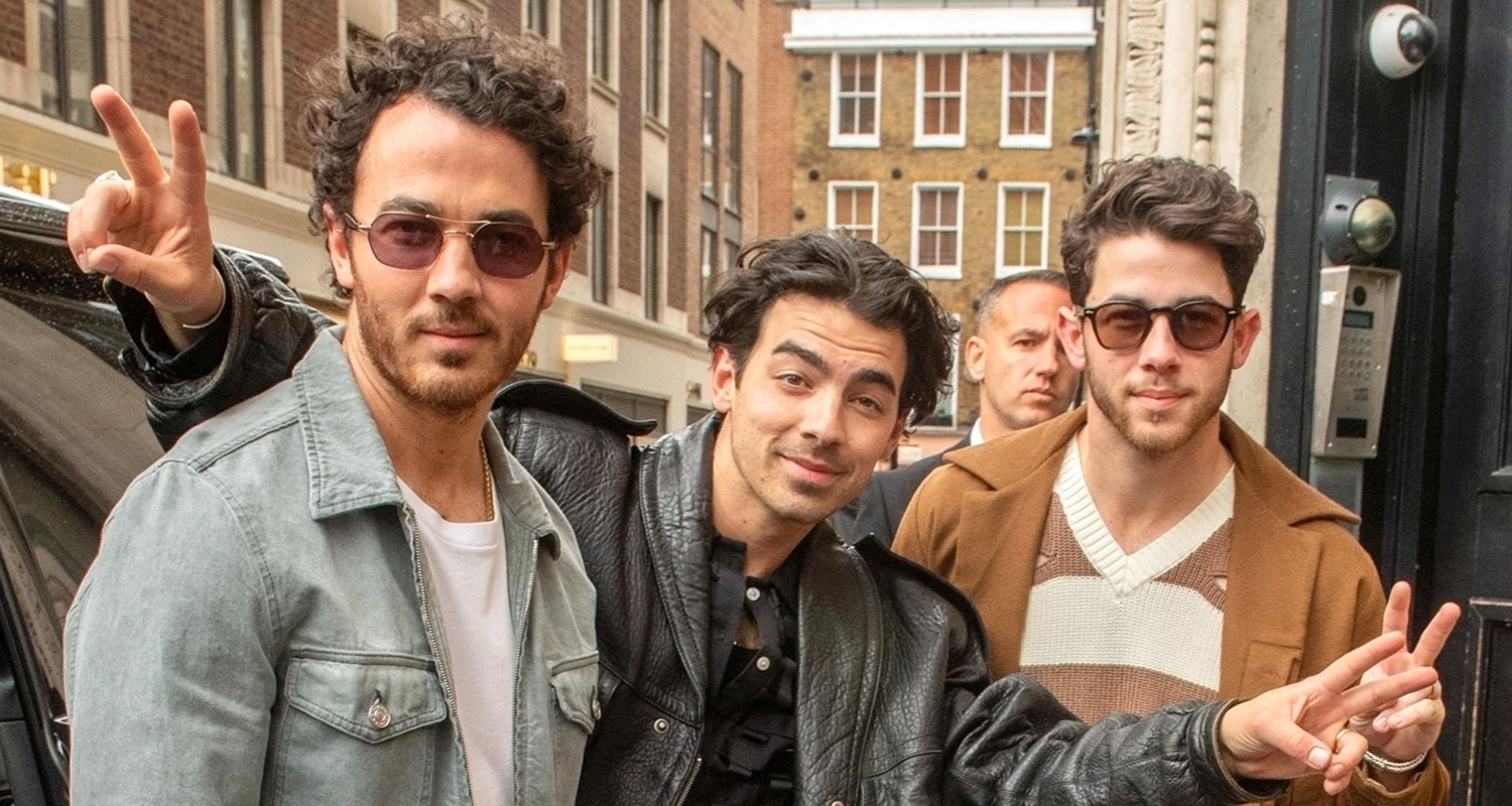 Jonas Brothers Do Promo in London, Announce 2nd Yankee Stadium Concert!