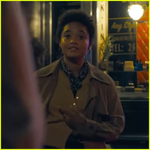 kiersey-clemons-makes-cameo-as-iris-in-final-the-flash-movie-trailer.jpg