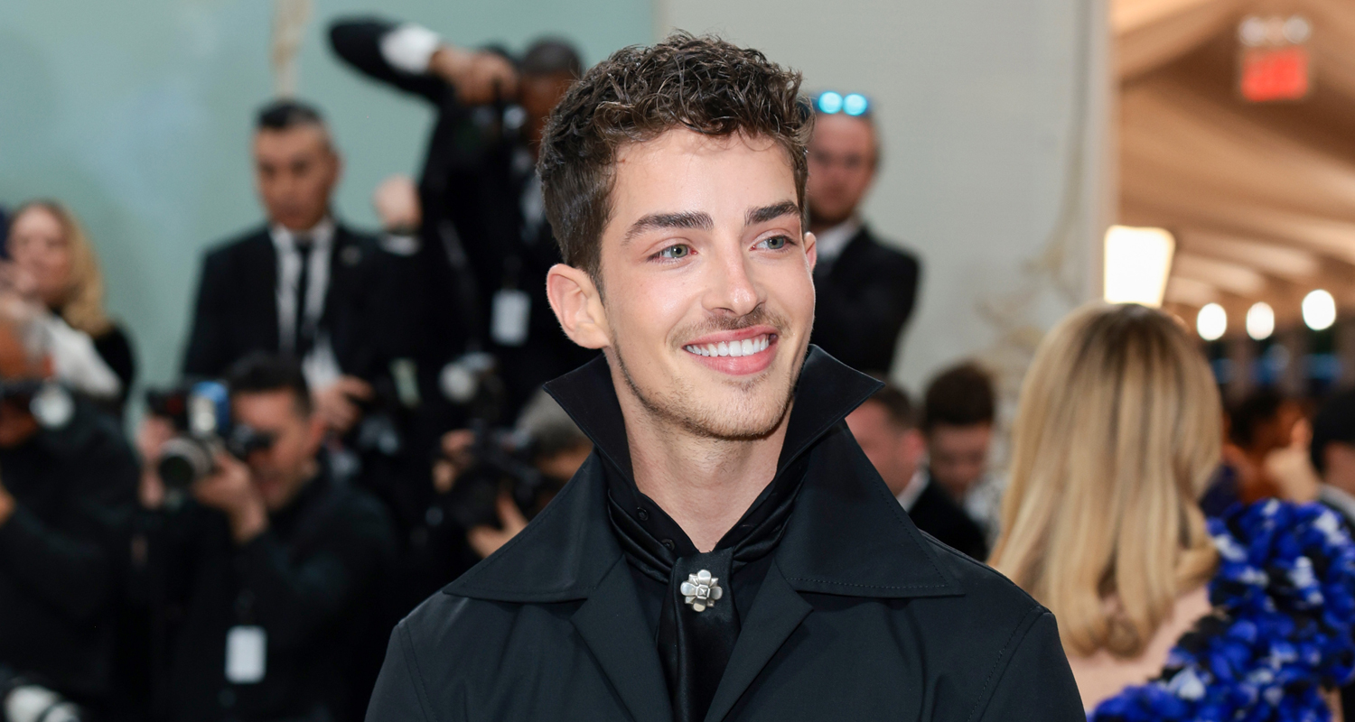 Manu Rios Shows Off Perfect Smile At Met Gala 2023 2023 Met Gala 