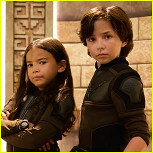 Everly Carganilla & Connor Esterson Are the New Spy Kids In First Look ...