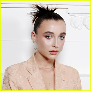 Emma Chamberlain Photos, News, Videos and Gallery, Just Jared Jr.