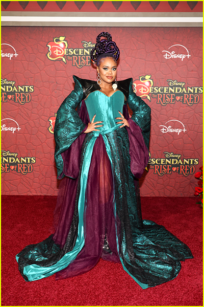 Dara Renee at the Descendants The Rise of Red premiere