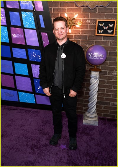 Jason Earles at the Wizards Beyond Waverly Place premiere