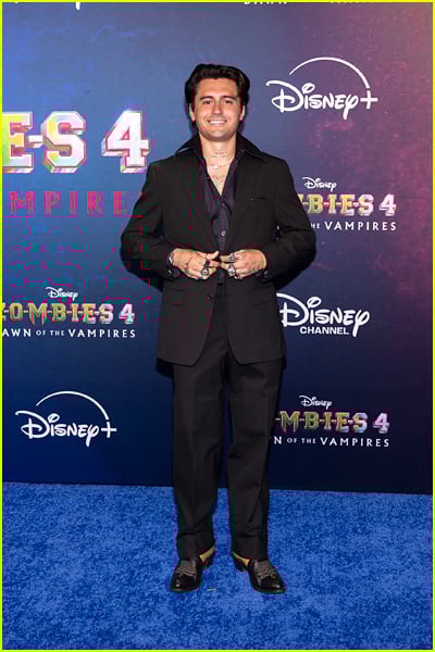 stars at the zombies 4 premiere