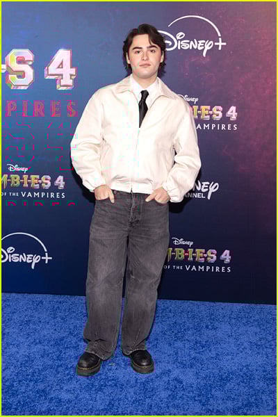 stars at the zombies 4 premiere